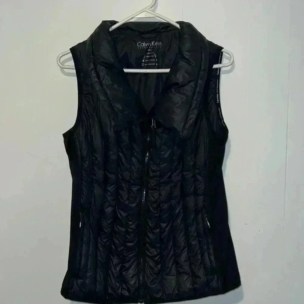 Calvin Klein Performance Vest J8